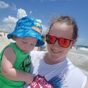 Meet your Posher, Joni